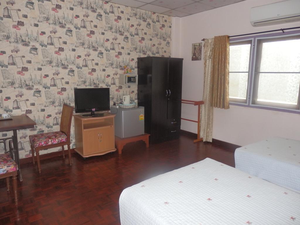 Hua Hin Tour Guesthouse Esterno foto
